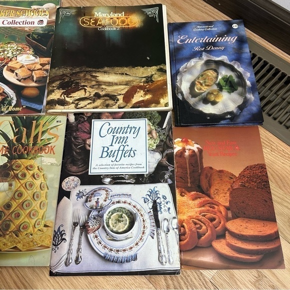 Vintage Cookbook Bundle McCall’s Cocktail Time Romertopf Borden Maryland Seafood - Picture 7 of 8